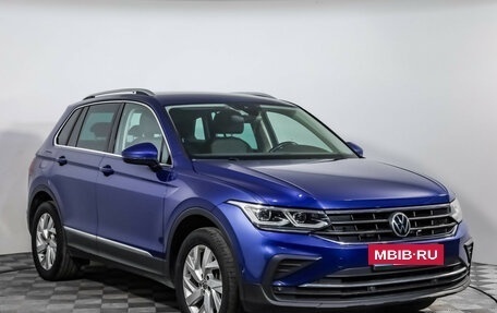 Volkswagen Tiguan II, 2021 год, 2 999 000 рублей, 3 фотография
