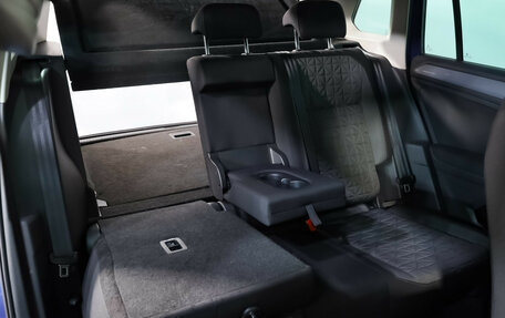 Volkswagen Tiguan II, 2021 год, 2 999 000 рублей, 21 фотография