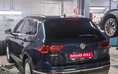 Volkswagen Tiguan II, 2017 год, 2 150 000 рублей, 1 фотография
