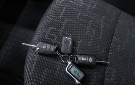 KIA Rio III рестайлинг, 2013 год, 1 099 000 рублей, 22 фотография