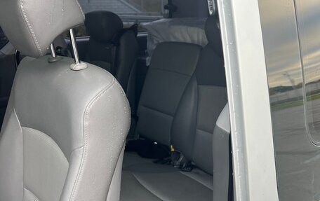 Hyundai Grand Starex Grand Starex I рестайлинг 2, 2009 год, 1 100 000 рублей, 9 фотография