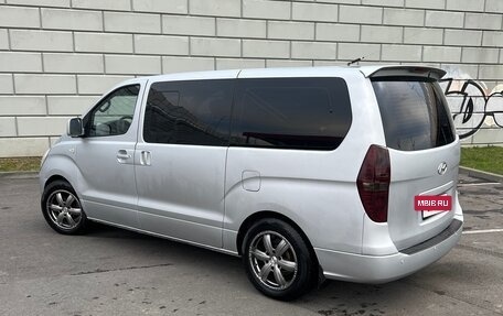 Hyundai Grand Starex Grand Starex I рестайлинг 2, 2009 год, 1 100 000 рублей, 10 фотография