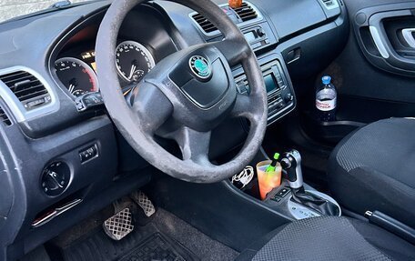 Skoda Roomster, 2010 год, 700 000 рублей, 8 фотография