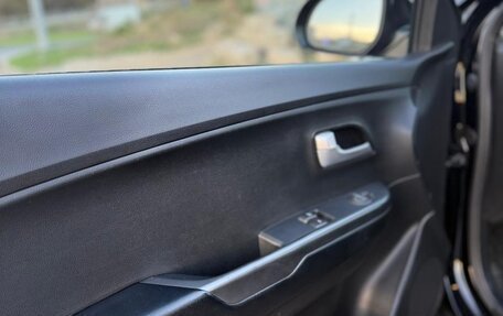 KIA Rio III рестайлинг, 2013 год, 989 000 рублей, 18 фотография