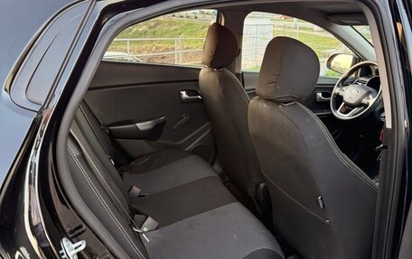 KIA Rio III рестайлинг, 2013 год, 989 000 рублей, 17 фотография