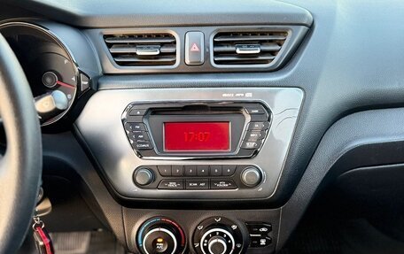 KIA Rio III рестайлинг, 2013 год, 989 000 рублей, 14 фотография