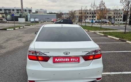 Toyota Camry, 2015 год, 1 950 000 рублей, 4 фотография