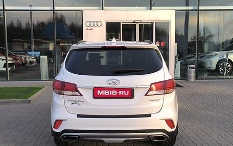 Hyundai Santa Fe III рестайлинг, 2017 год, 1 990 000 рублей, 6 фотография