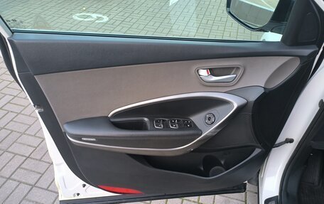 Hyundai Santa Fe III рестайлинг, 2017 год, 1 990 000 рублей, 29 фотография