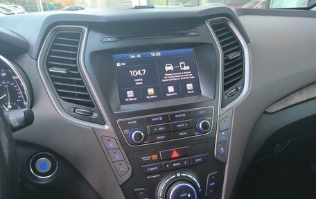 Hyundai Santa Fe III рестайлинг, 2017 год, 1 990 000 рублей, 26 фотография