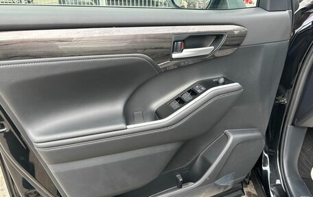 Toyota Highlander, 2025 год, 6 490 000 рублей, 12 фотография