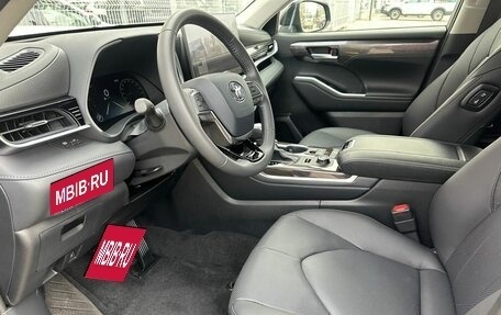 Toyota Highlander, 2025 год, 6 490 000 рублей, 13 фотография