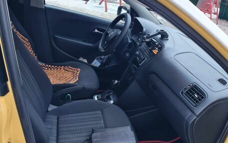 Volkswagen Polo VI (EU Market), 2018 год, 489 000 рублей, 5 фотография