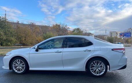 Toyota Camry, 2021 год, 2 945 000 рублей, 6 фотография