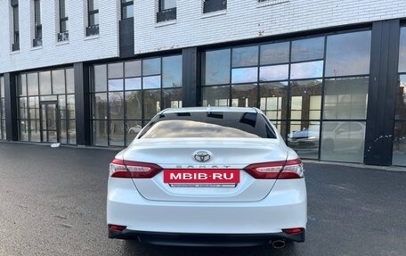 Toyota Camry, 2021 год, 2 945 000 рублей, 4 фотография