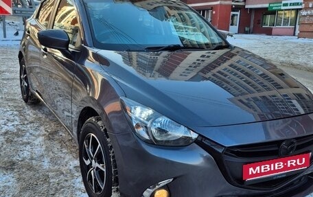 Mazda Demio IV, 2016 год, 890 000 рублей, 2 фотография