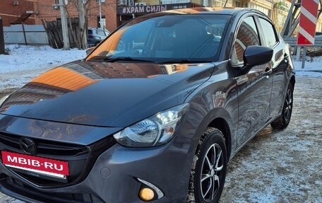Mazda Demio IV, 2016 год, 890 000 рублей, 3 фотография