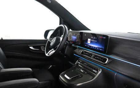Mercedes-Benz V-Класс, 2024 год, 19 000 000 рублей, 9 фотография