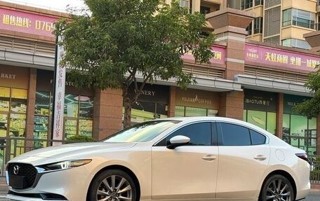 Mazda 3, 2021 год, 1 800 000 рублей, 1 фотография