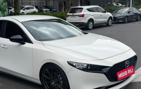 Mazda 3, 2021 год, 1 800 000 рублей, 5 фотография