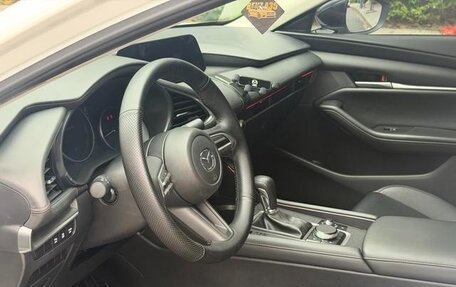 Mazda 3, 2021 год, 1 800 000 рублей, 12 фотография