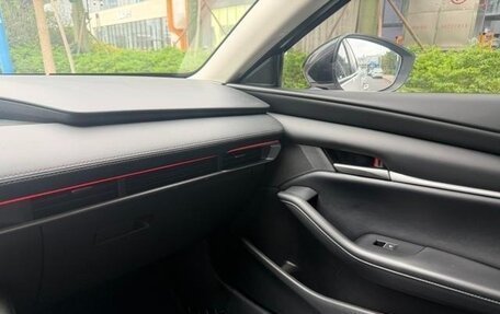 Mazda 3, 2021 год, 1 800 000 рублей, 14 фотография