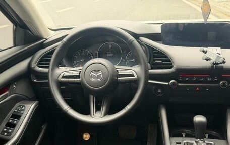 Mazda 3, 2021 год, 1 800 000 рублей, 18 фотография