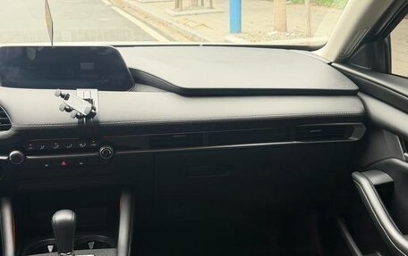 Mazda 3, 2021 год, 1 800 000 рублей, 20 фотография