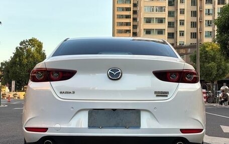 Mazda 3, 2021 год, 1 800 000 рублей, 5 фотография