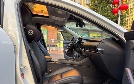 Mazda 3, 2021 год, 1 800 000 рублей, 9 фотография