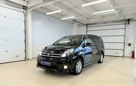 Toyota ISis I, 2013 год, 1 399 999 рублей, 2 фотография