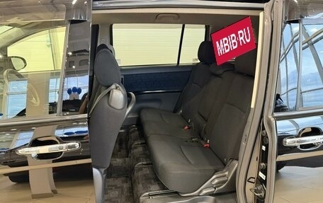 Toyota ISis I, 2013 год, 1 399 999 рублей, 18 фотография