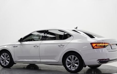 Skoda Superb III рестайлинг, 2021 год, 2 214 978 рублей, 4 фотография