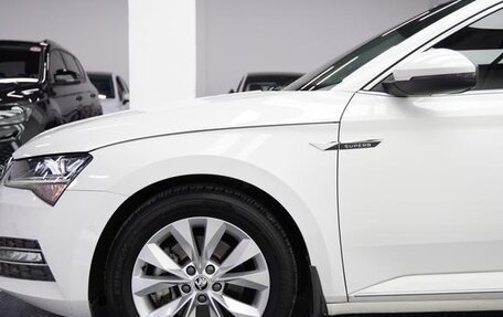 Skoda Superb III рестайлинг, 2021 год, 2 214 978 рублей, 5 фотография