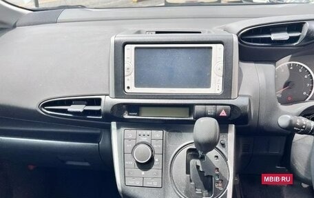 Toyota Wish II, 2012 год, 1 098 000 рублей, 23 фотография