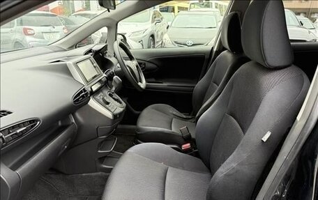 Toyota Wish II, 2013 год, 1 145 000 рублей, 18 фотография