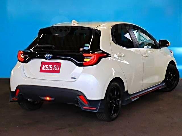 Toyota Yaris III рестайлинг 2, 2022 год, 1 220 001 рублей, 4 фотография