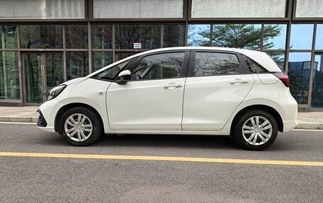 Honda Fit, 2022 год, 1 000 000 рублей, 3 фотография