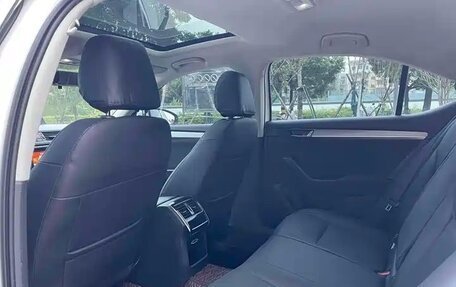 Skoda Superb III рестайлинг, 2022 год, 1 700 000 рублей, 12 фотография