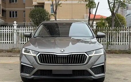 Skoda Octavia IV, 2022 год, 1 820 000 рублей, 2 фотография