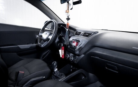 KIA Rio III рестайлинг, 2013 год, 799 900 рублей, 16 фотография