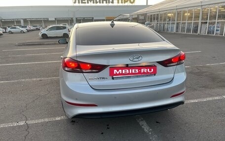 Hyundai Elantra VI рестайлинг, 2018 год, 1 650 000 рублей, 11 фотография
