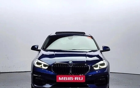 BMW 1 серия, 2022 год, 2 180 000 рублей, 4 фотография