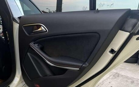 Mercedes-Benz CLA, 2016 год, 1 340 000 рублей, 27 фотография