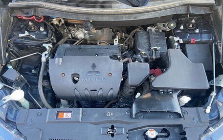 Mitsubishi Outlander III рестайлинг 3, 2018 год, 2 030 000 рублей, 16 фотография