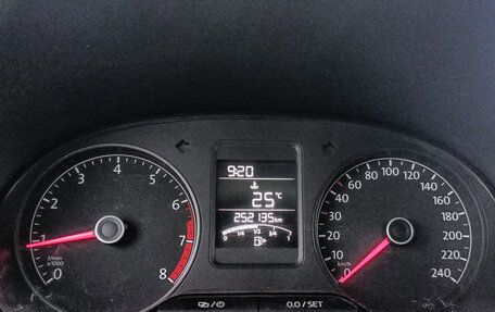 Volkswagen Polo VI (EU Market), 2015 год, 770 000 рублей, 13 фотография