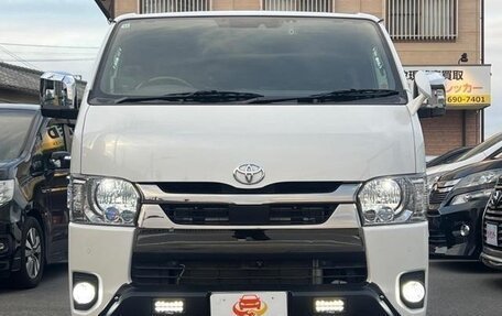 Toyota HiAce H200, 2022 год, 4 316 000 рублей, 3 фотография