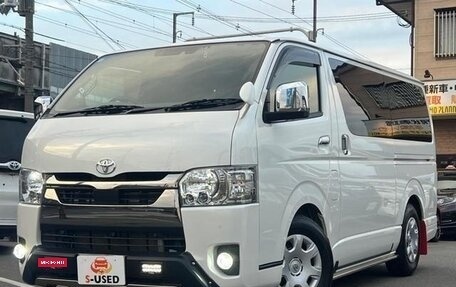 Toyota HiAce H200, 2022 год, 4 316 000 рублей, 4 фотография
