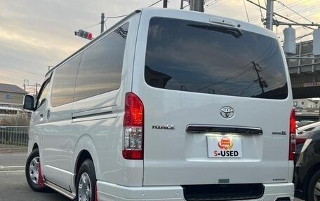 Toyota HiAce H200, 2022 год, 4 316 000 рублей, 9 фотография