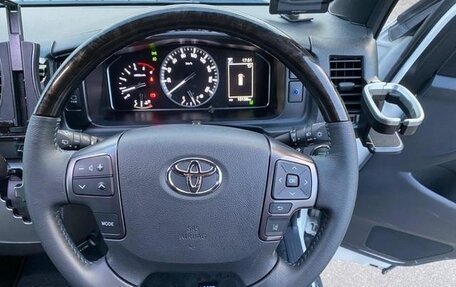 Toyota HiAce H200, 2022 год, 4 316 000 рублей, 15 фотография